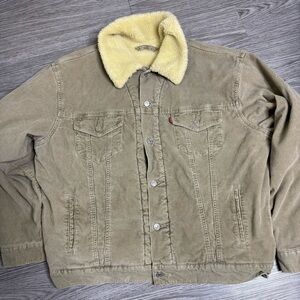 Levi's Men's Sherpa Corduroy Trucker Jacket Size XL Relaxed Fit Stone Color